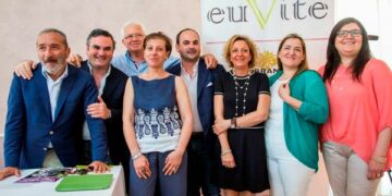 Calabria: Vino, EuVite svela i segreti della vendemmia 2014