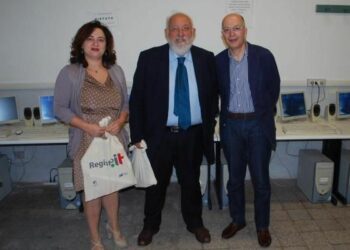 Unical dona 20 computer all’Istituto ‘Telesio’ di Spezzano Sila