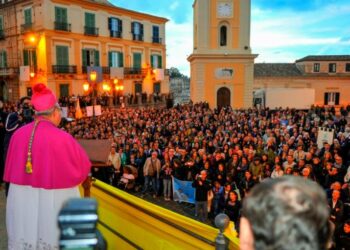 Insediato nuovo vescovo di Rossano, mons. Giuseppe Satriano