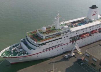 ‘La nave dei sogni’ tedesca ritorna a Crotone