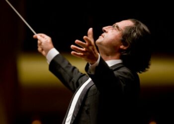 Calabria, Riccardo Muti in visita alla tomba di Cilea