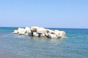 Scogliera frangiflutti