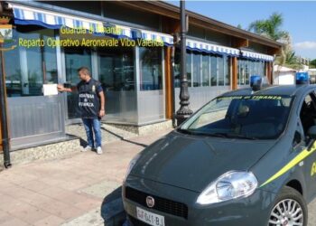 Concessione scaduta, finanza sequestra pasticceria abusiva nel reggino