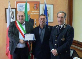 Ciro’ Marina, il maresciallo Leonardo Santoro va in pensione