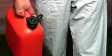 ‘Paga o ti mettiamo fuoco’, minacce al presidente di Confindustria Crotone