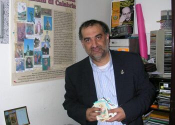 A Cosenza la mostra dei santini calabresi