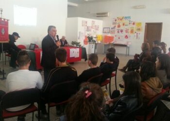 Donazione, continua impegno Avis Cariati nelle scuole