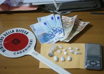 Lamezia Terme, droga in casa: arrestato 38enne