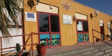 Ciro’ Marina, danni durante le vacanze alla scuola Casopero