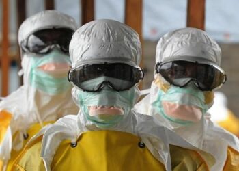 Ebola, primo italiano contagiato: e’ un medico di Emergency