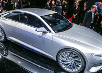 Prologue, il futuro dei quattro anelli in Montenapoleone