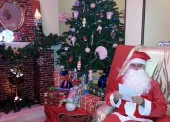 Inaugurata a Le Castella la ‘Casa di Babbo Natale’