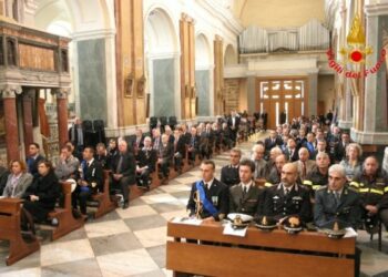 Crotone, pompieri e marinai celebrano Santa Barbara