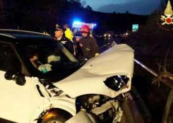 Incidente nel crotonese sulla SS107, due donne ferite
