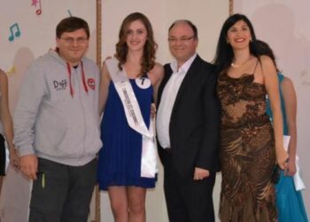 Elisa Llambro e’ la ‘Miss delle Miss’ al concorso di Scandale