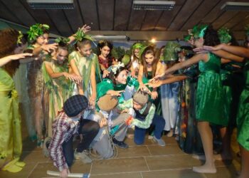 Ciro’ Marina, spettacolo teatrale ‘E…gli alberi raccontano’ alla Don Bosco