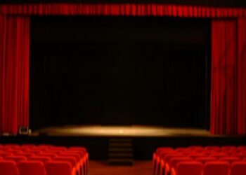 Teatro, parte a Ciro’ Marina ‘Sipario d’inverno’