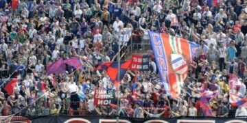Serie B, sconfitto il Crotone con l’uomo in più. Rossoblù in silenzio stampa come in altre occasioni