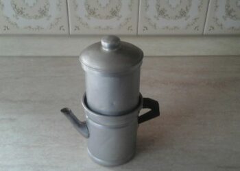 Un caffe’ si beve sempre con piacere