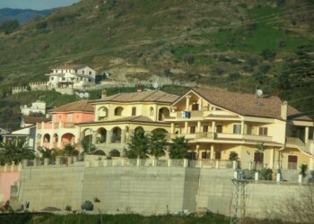 Calabria, mega confisca di 15 mln di euro a cosca Gentile-Africano