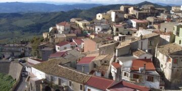 L’antica Ciro’ scelta come scenografia naturale per girare un film storico