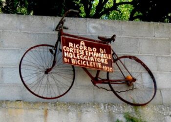 Dalla Lombardia alla Calabria: viaggio nel mondo dei mestieri in bicicletta