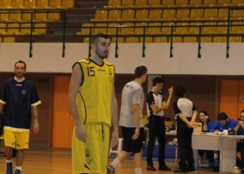 Basket, il Crotone apre il 2015 con una sconfitta