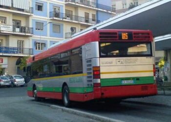 Cosenza: scontro tra Amaco e Consorzio Autolinee, prefetto mette pace