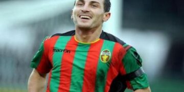 Calciomercato, il Crotone in piena attività per gli ultimi colpi