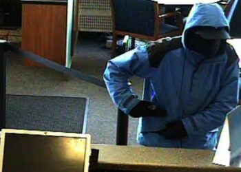 Rapina in banca a Castrovillari, bottino da 100 mila euro