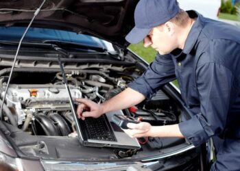 Revisione auto, multa a casa in automatico dopo scadenza