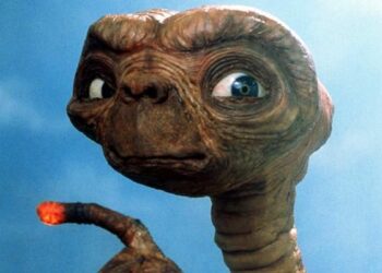 Astrofisici Usa: stabilire contatto con vite aliene