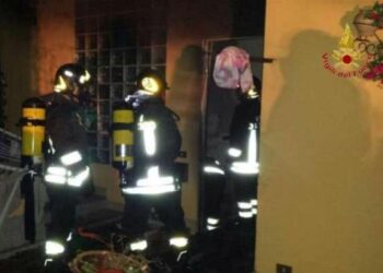 Incendio in villa a Catanzaro, salvi i proprietari