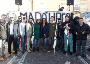 Wanda Ferro in piazza a Ciro’ Marina per gridare “Maro’ liberi”