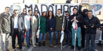 Wanda Ferro in piazza a Ciro’ Marina per gridare “Maro’ liberi”