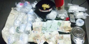 Cosenza, era ai domiciliari ma spacciava cocaina