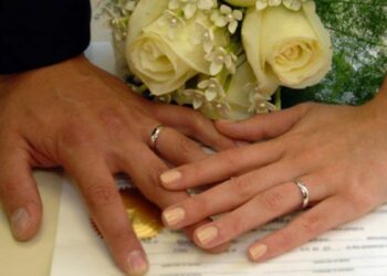 Sboccia l’amore al Cara di Isola Capo Rizzuto, celebrato il primo matrimonio