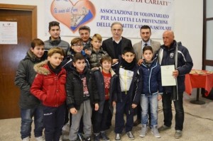 Mondonico e Russo premiano i ragazzi della folgore