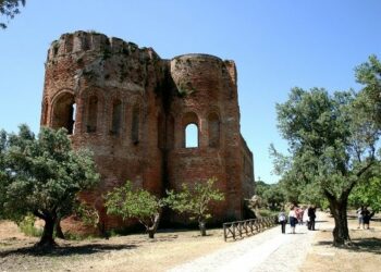 Da Skylletion a Scolacium: l’antica Squillace e la Basilica della Roccelletta