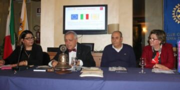 Ciro’ Marina, caminetto tematico dedicato a San Valentino