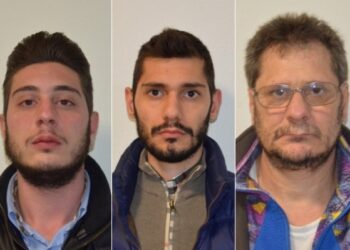 Appartamento come fabbrica di armi a Crotone, tre arresti