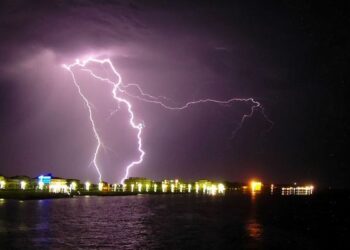 Maltempo in Calabria, allerta temporali su tutto il versante ionico