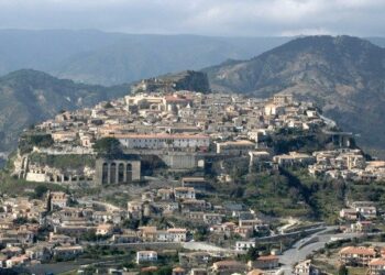 Calabria: Gerace uno dei Borghi piu’ belli d’Italia