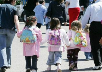 Non mandano i figli a scuola, segnalati 69 genitori nel reggino