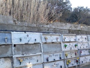 Parete del cimitero vecchio