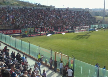 Serie B, Crotone vittorioso sul Livorno e torna a sperare per la salvezza