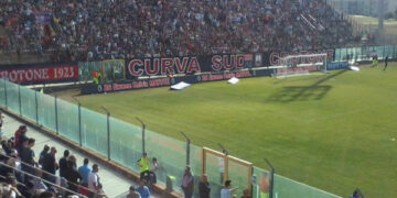 Serie B, Crotone vittorioso sul Livorno e torna a sperare per la salvezza