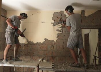 Controlli in 80 aziende nel reggino, individuati 38 lavoratori irregolari