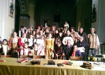 Rappresentazione storica in abiti d’epoca della tavola della Biccherna di Siena