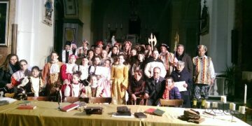 Rappresentazione storica in abiti d’epoca della tavola della Biccherna di Siena